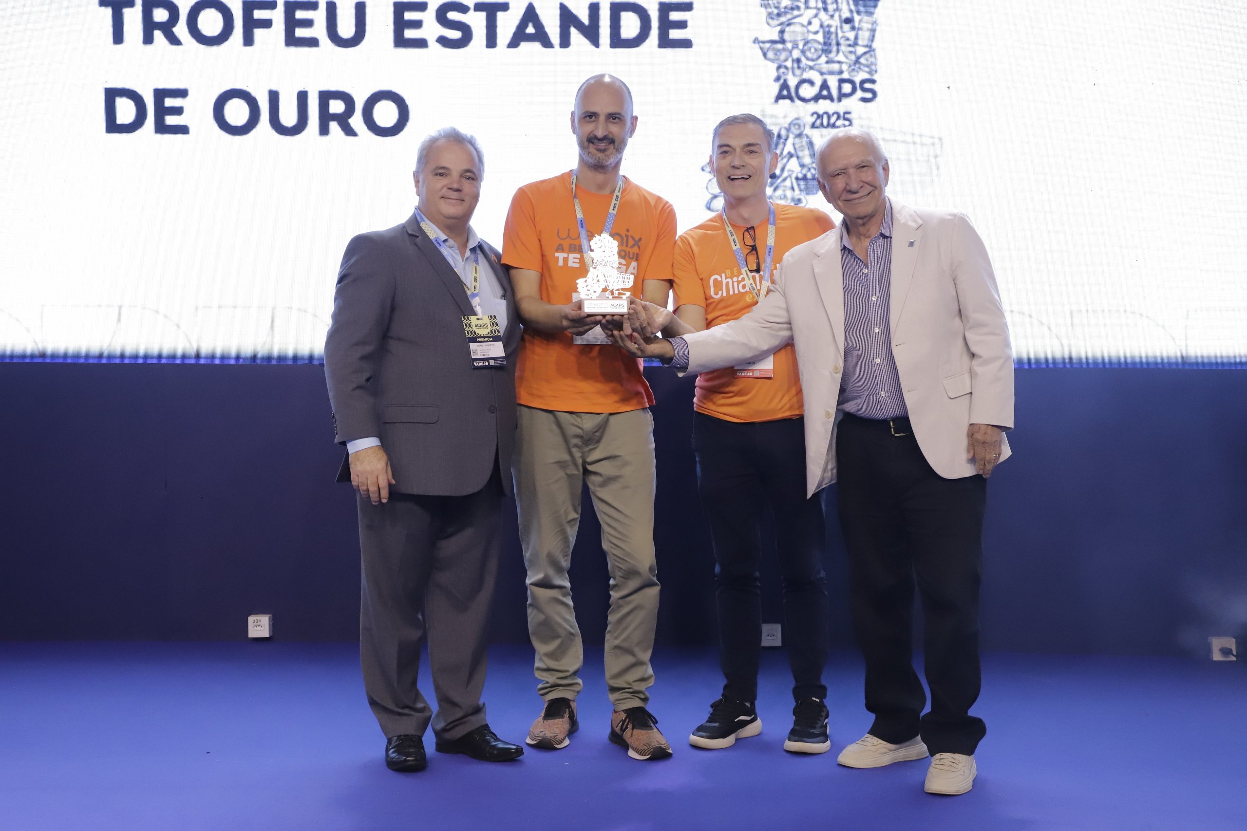 Imagem da galeria Estande de Ouro