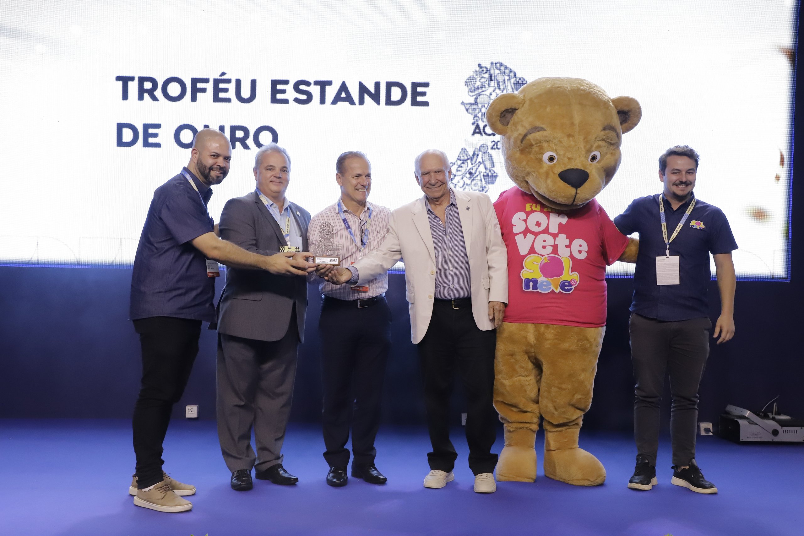 Imagem da galeria Estande de Ouro