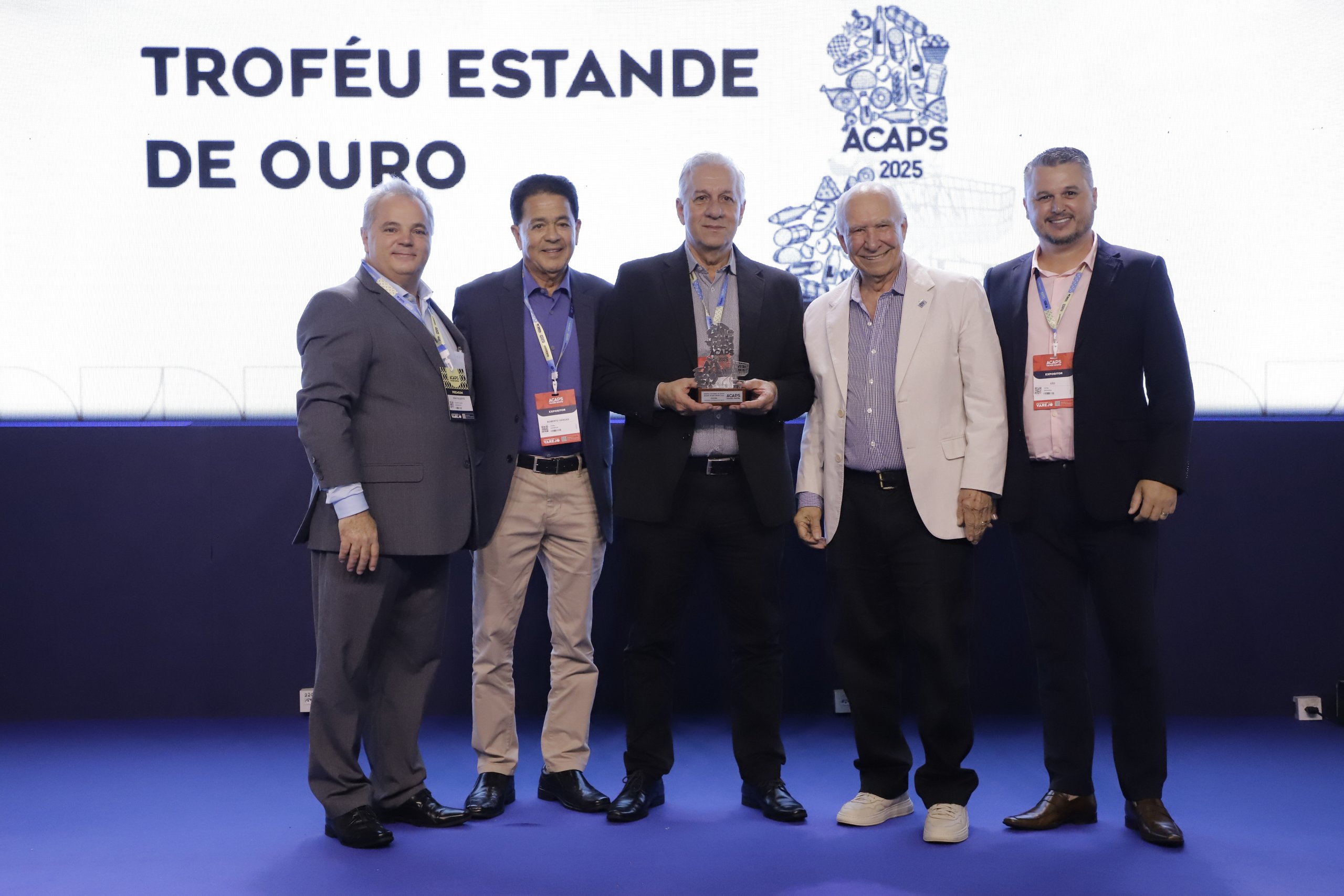 Imagem da galeria Estande de Ouro